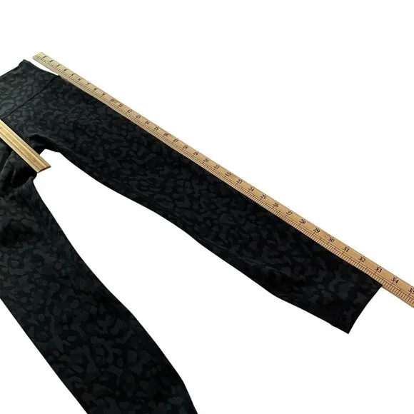 Lululemon Leggings Womens 2 Black Camo High Rise Lululemon Wunder Train Tight - Picture 10 of 11